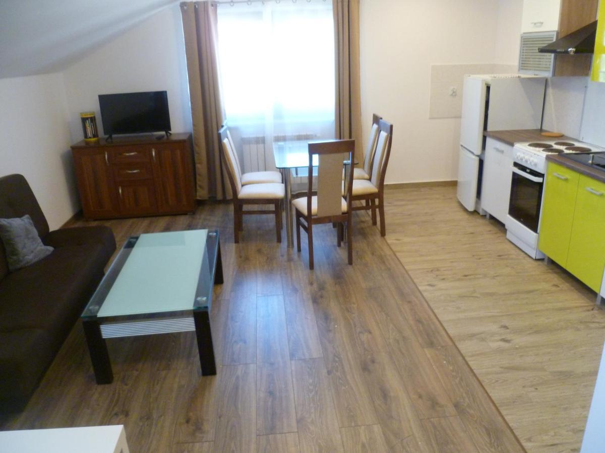 Klimatyczny Domek - Apartamenty & Noclegi Slawecin Luaran gambar